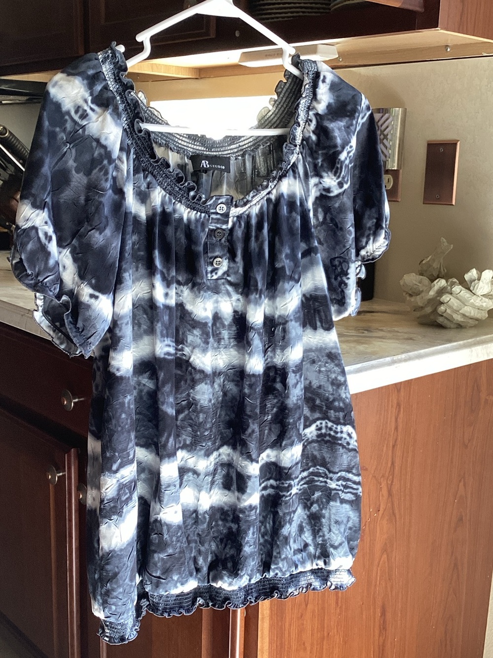 AB Studio Black and White Tie-Dye Peasant Blouse